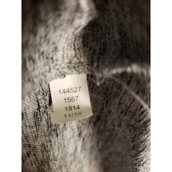 Active Life Keyhole Back Pullover Shirt - S/M - Picture 6 of 8